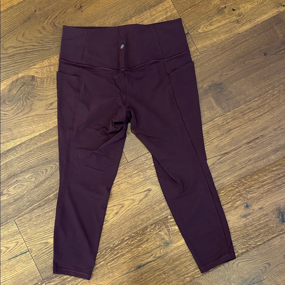 Athleta Salutation Stash 7/8 Leggings
